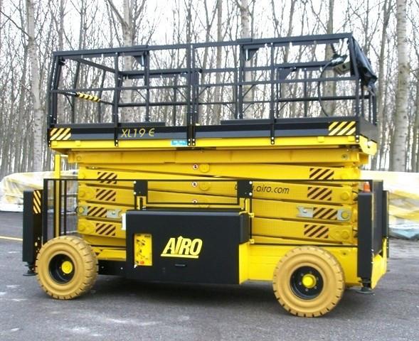 Ножничный подъёмник  Х на колесах AIRO XL 19 E 111483