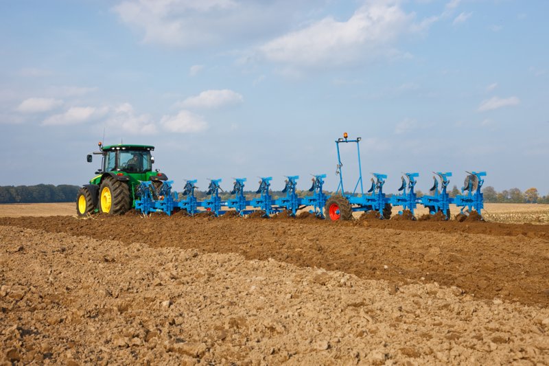 Плуга Lemken VariTitan 10 HydriX 7+3+1 L 100 81591