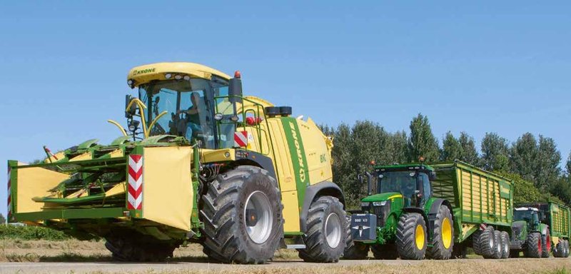 Полевой измельчитель c полным приводом Krone BiG X 700 81209