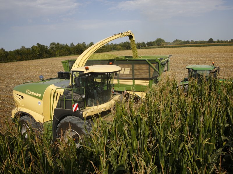 Полевой измельчитель c приводом на одну ось Krone BiG X 880 45206