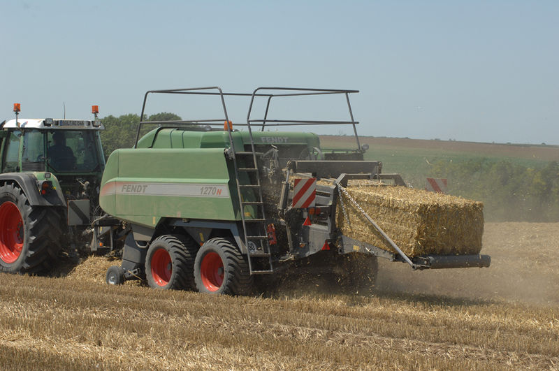 Пресс-подборщик крупногабаритный и пресс высокого давления Fendt 1270 NT 85904