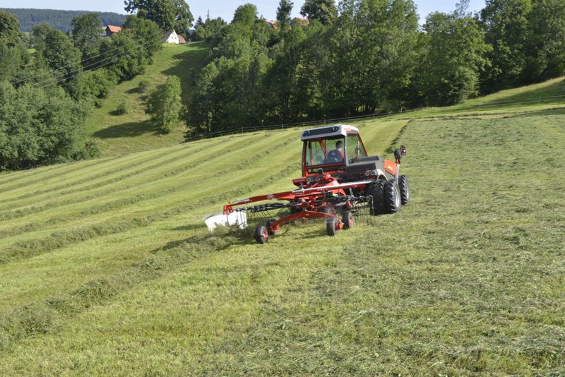 Роторный валкователь Lely Hibiscus 1525 Vario 46370