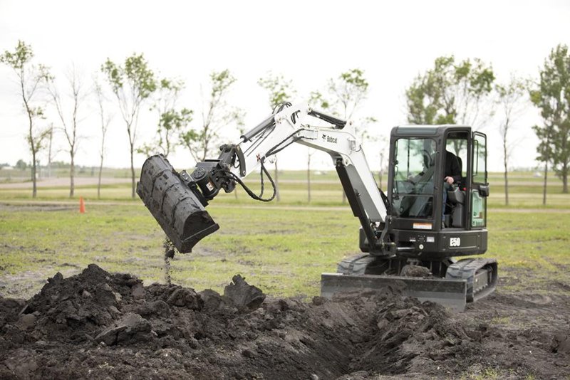 Мини-экскаваторы Bobcat E50 8804
