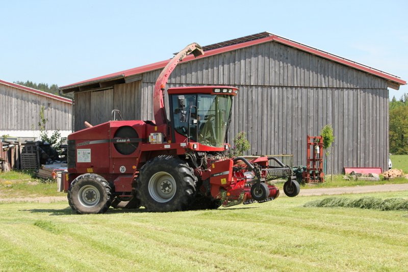 Полевой измельчитель c полным приводом Case IH CHX 420 16984