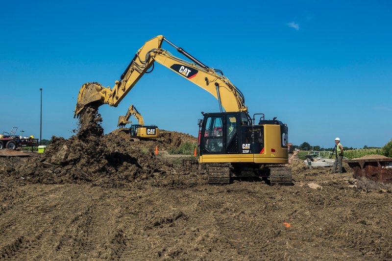 Гусеничные экскаваторы Caterpillar 325F L 5151