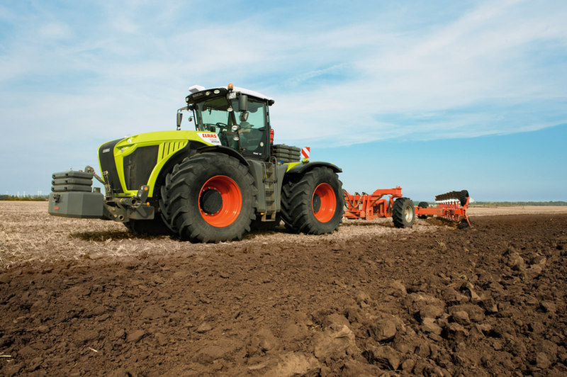 Тракторы с 4-х осевым Claas Xerion 5000 Trac 18678