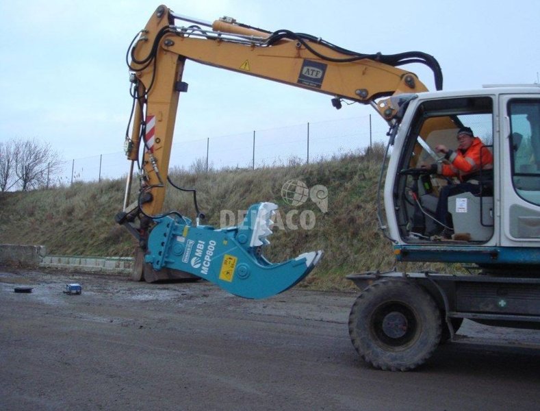 Челюсть для измельчения бетона Dehaco MCP 800-IT 6617