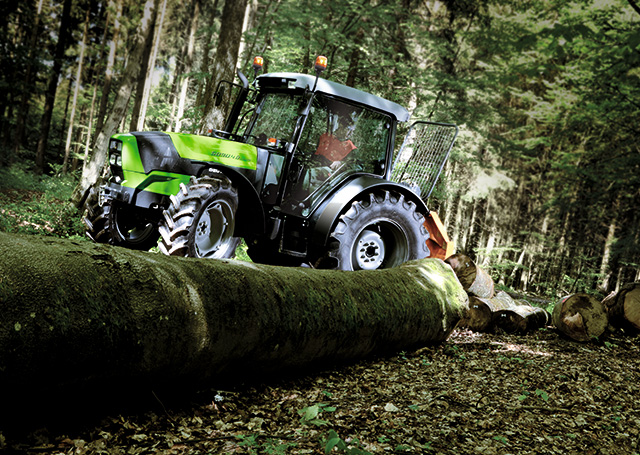 Тракторы с 4-х осевым DEUTZ-FAHR 5090.4 D 18250