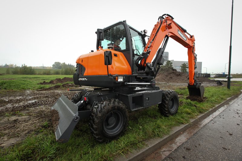 Мобильные экскаваторы Doosan DX57W 8274