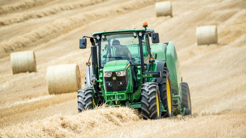 Тракторы с 4-х осевым John Deere 6115MC 16400