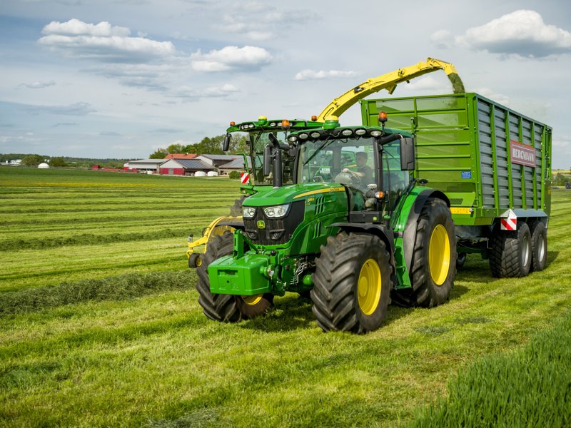 Тракторы с 4-х осевым John Deere 6155R 16337