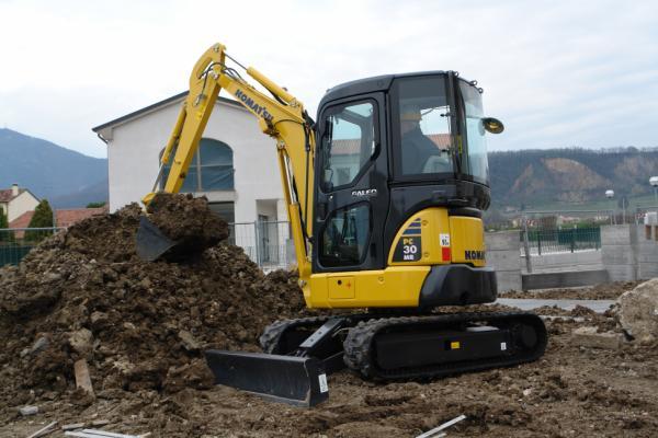 Мини-экскаваторы Komatsu PC30MR-3 3903