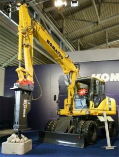 Мобильные экскаваторы Komatsu PW160-7E0 8306