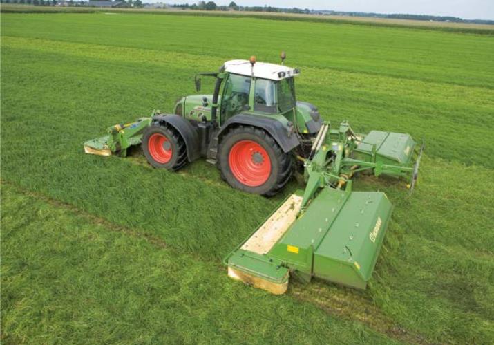 Сочетание косилки диски с подготовителем Krone EasyCut 9140 CV 15972