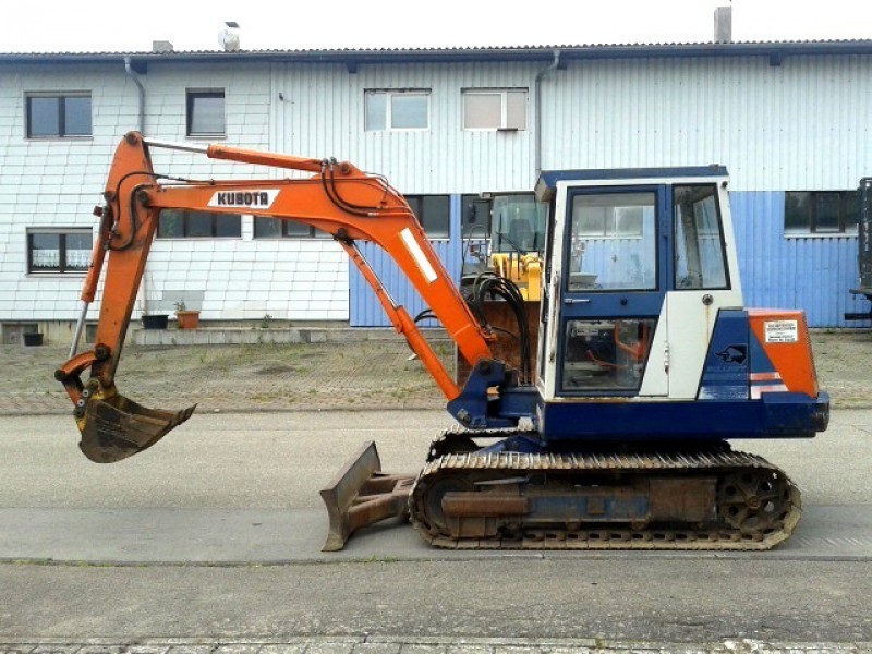 Мини-экскаваторы Kubota KH151 8690