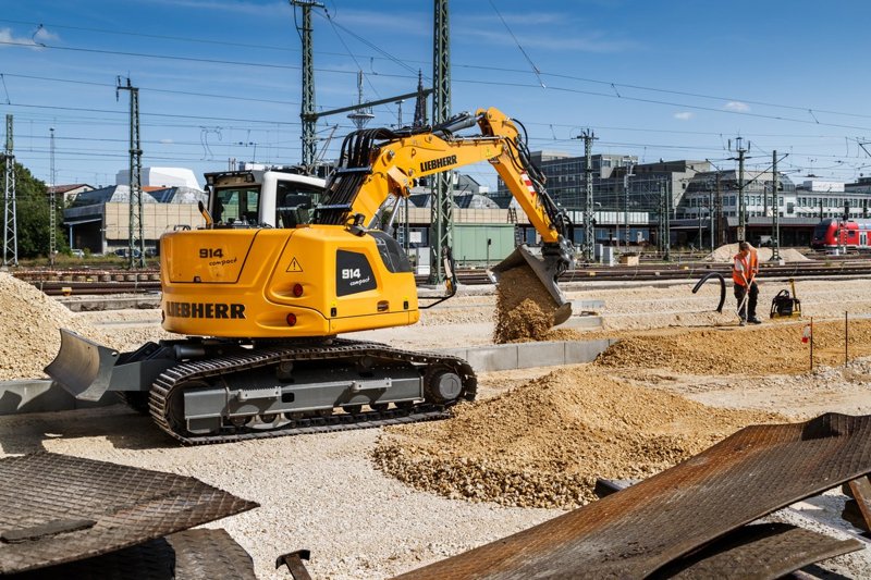 Гусеничные экскаваторы Liebherr R 914 C Litronic HDSL 3486