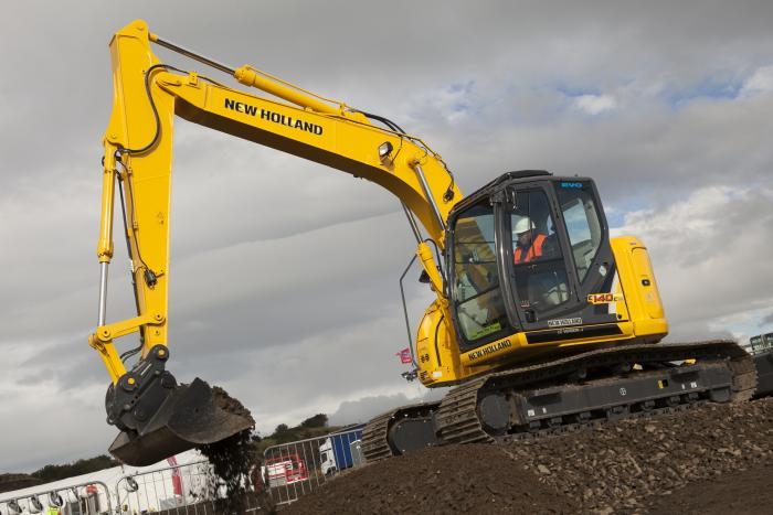 Гусеничные экскаваторы New Holland E140C SR LC 5801
