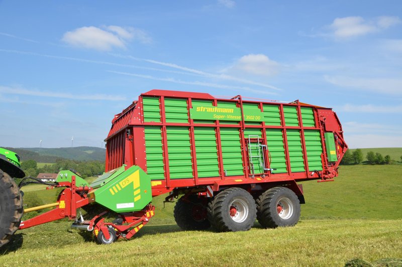 Силосный прицеп и самозагружающийся автофургон Strautmann Super Vitesse CFS 3502 DO 46890