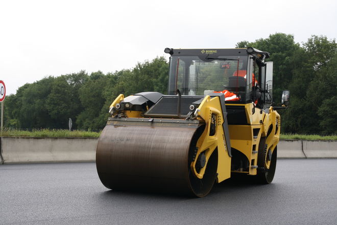 Тандемные  дорожные виброкатки Bomag BW 206 AD-50 AM 95451