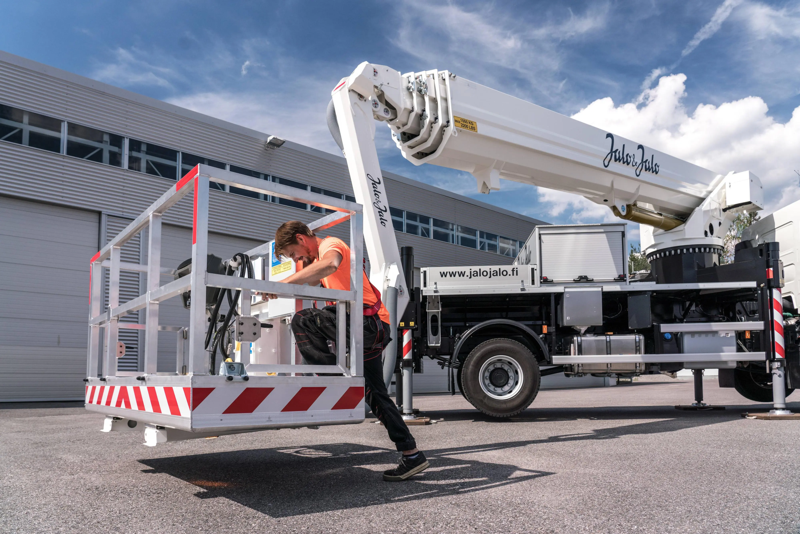 Телескопическая автовышка Bronto Skylift S35EM 94627