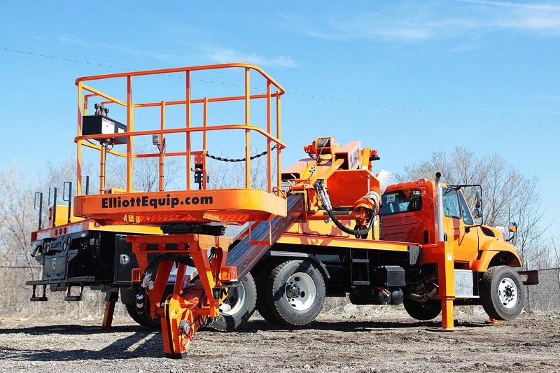 Телескопическая автовышка Elliott Equipment H55F HiReach 63655