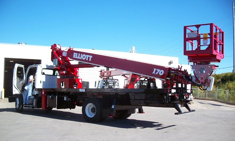 Телескопическая автовышка Elliott Equipment I70F HiReach 94676