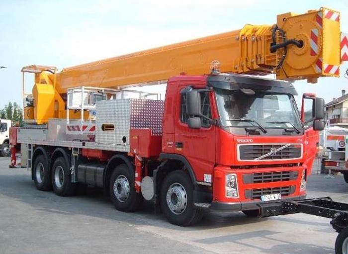 Телескопическая автовышка Multitel J 352.600 63903