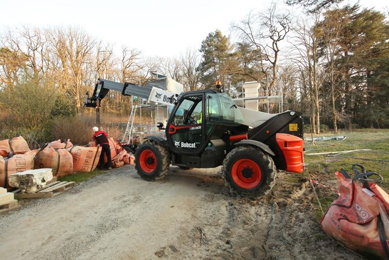 Телескопические погрузчики неподвижные Bobcat T35.130S 75 IV 55206