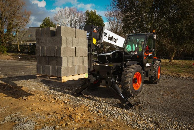 Телескопические погрузчики неподвижные Bobcat T35.140S 100 IV 55147
