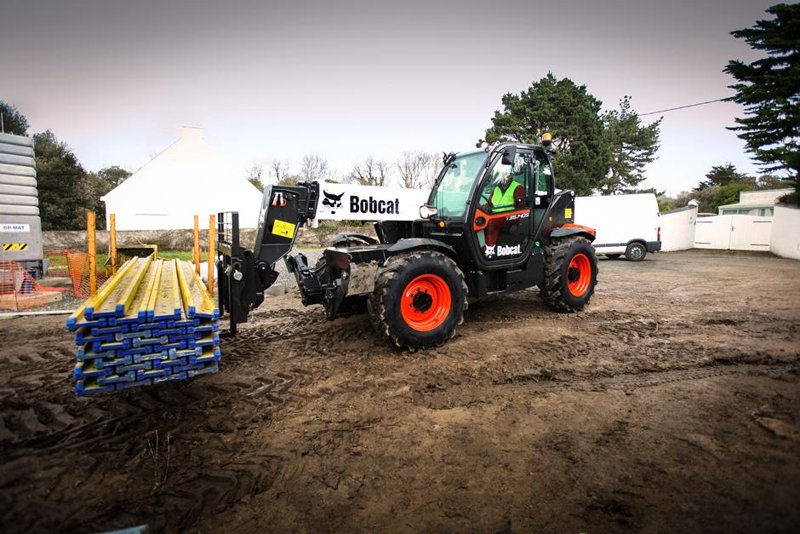 Телескопические погрузчики неподвижные Bobcat T35.140S 75 IV 55195