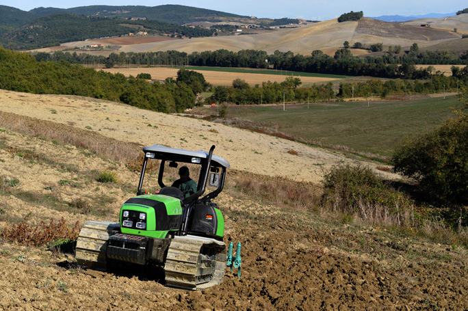Трактор Транспортное средство на гусеничном ходу DEUTZ-FAHR Agroclimber 400 F M 84548