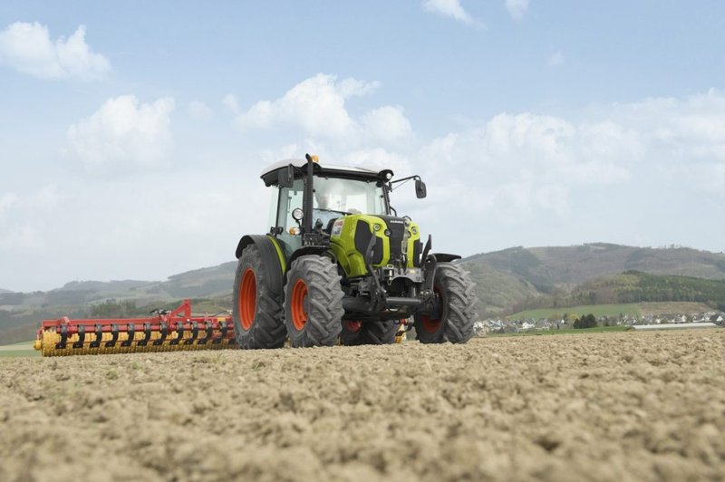 Тракторы с 4-х осевым Claas Elios 240 50836