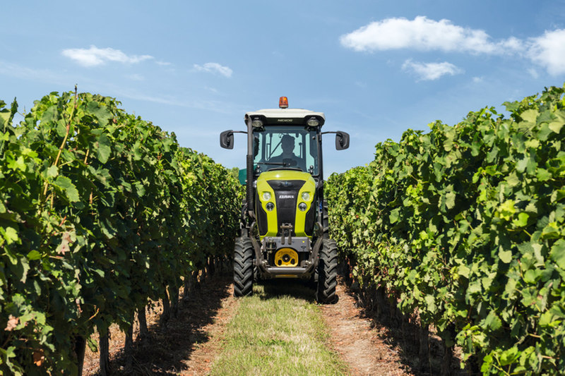 Тракторы с 4-х осевым Claas Nexos 210 VL 97079