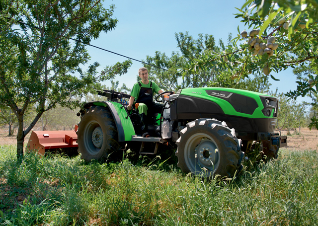 Тракторы с 4-х осевым DEUTZ-FAHR 5105 G TB 101995