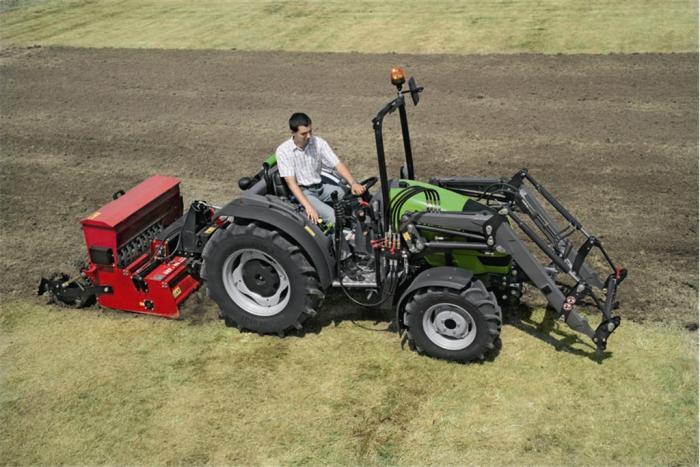 Тракторы с 4-х осевым DEUTZ-FAHR Agrokid 230 DT 1316