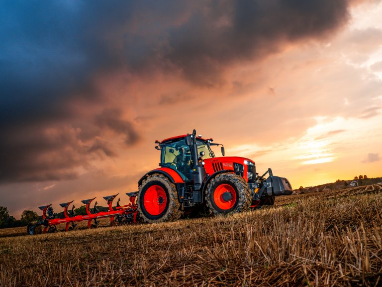 Тракторы с 4-х осевым Kubota M7133 87526