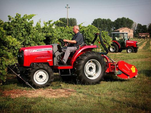 Тракторы с 4-х осевым Massey Ferguson MF 1540 D 103839