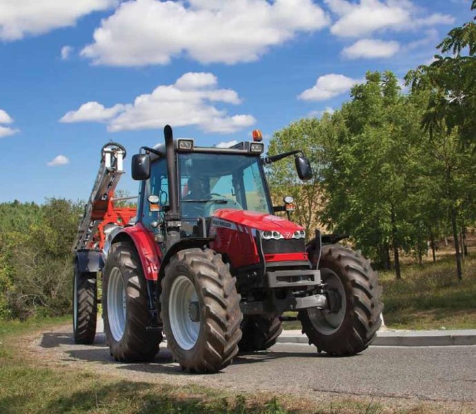 Тракторы с 4-х осевым Massey Ferguson MF 6445 Komfort 102083