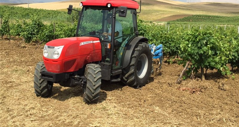 Тракторы с 4-х осевым McCormick F100XL 101358