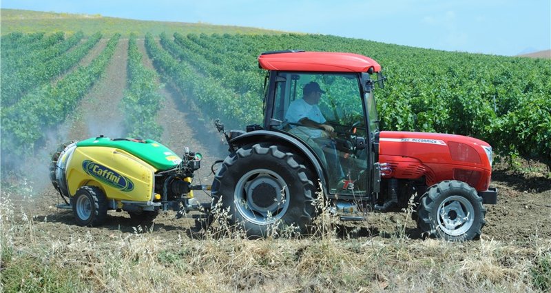 Тракторы с 4-х осевым McCormick F100XL 101359