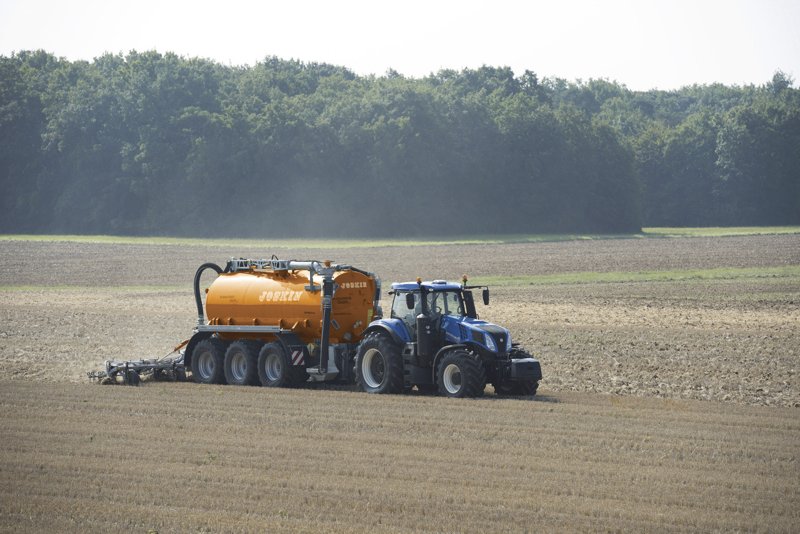 Тракторы с 4-х осевым New Holland T8.435 SmartTrax 96709