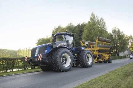 Тракторы с 4-х осевым New Holland T9.565 96680