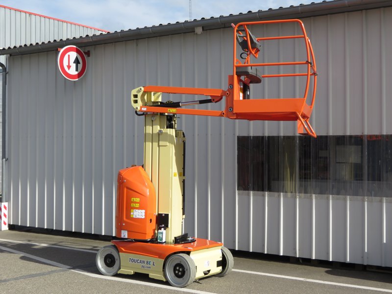 Вертикальная платформа на колесах JLG-Toucan Toucan 8E-L 61590