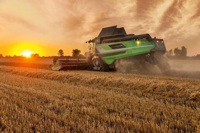 Зерноуборочный комбайн DEUTZ-FAHR C 9305 TSB 48736