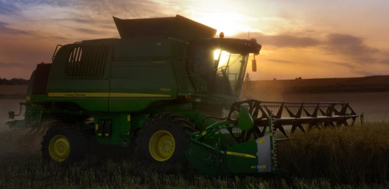 Зерноуборочный комбайн John Deere T 550 i HM 78385
